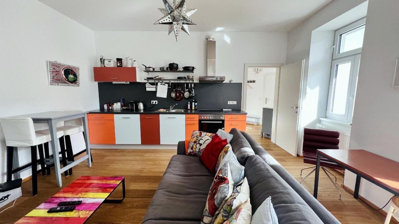 Cozy Retreat With Large Balcony Near Schoenbrunn Apartment Wien